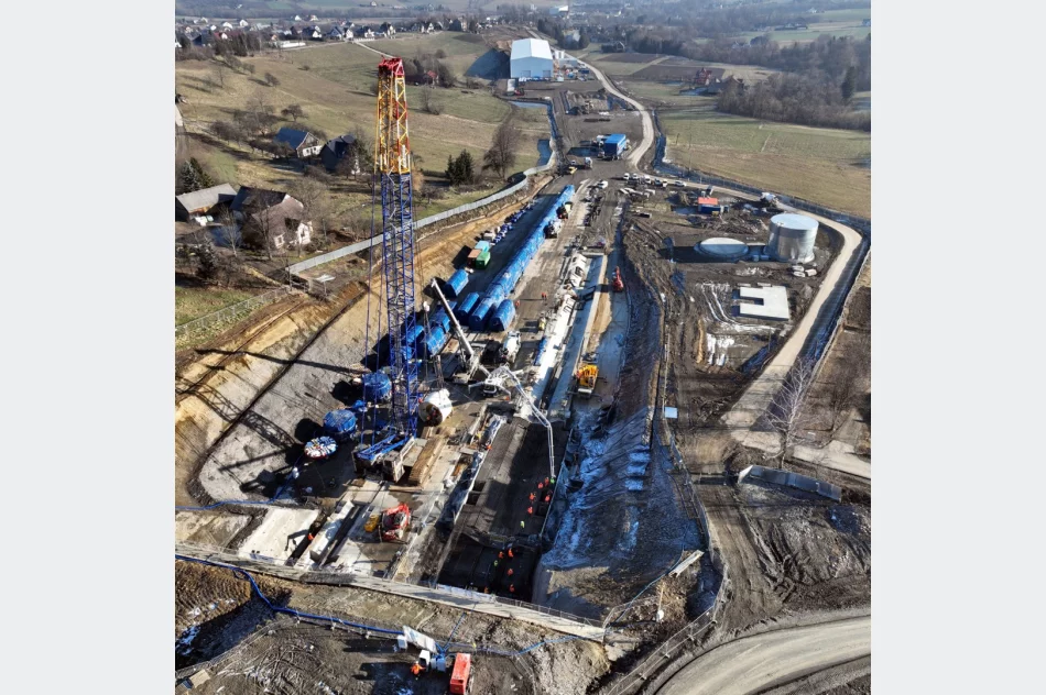 Tak wygląda TBM na placu budowy (ZDJĘCIA) - zdjęcie 5