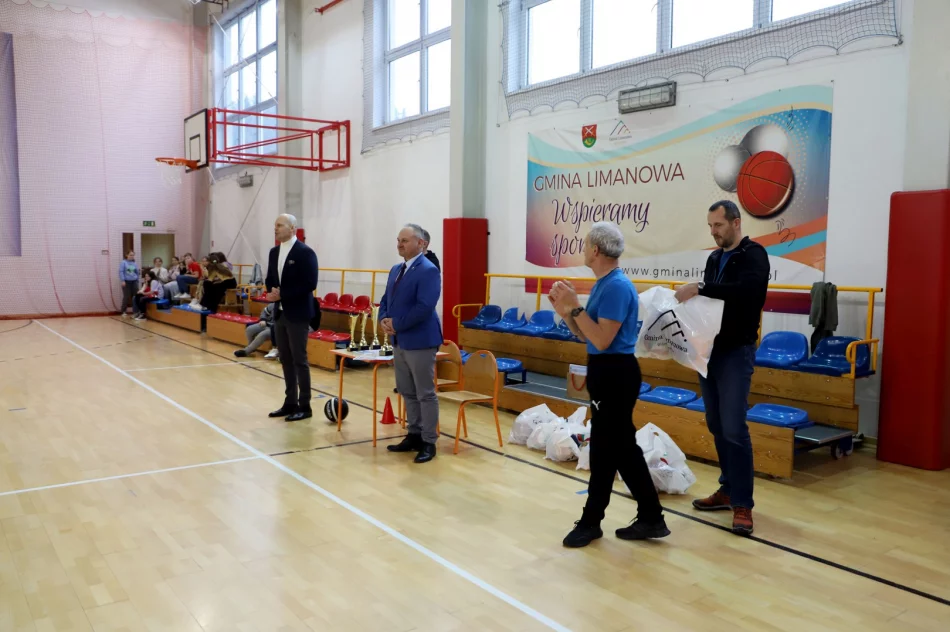 Mistrzostwa Gminy Limanowa w Koszykówce Dzieci rozstrzygnięte ! - zdjęcie 2