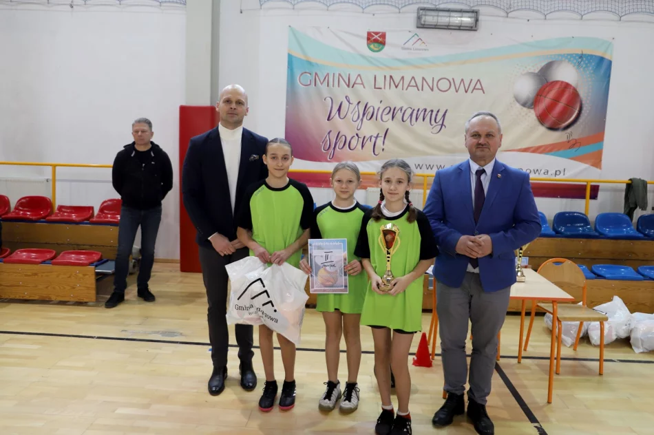 Mistrzostwa Gminy Limanowa w Koszykówce Dzieci rozstrzygnięte ! - zdjęcie 11
