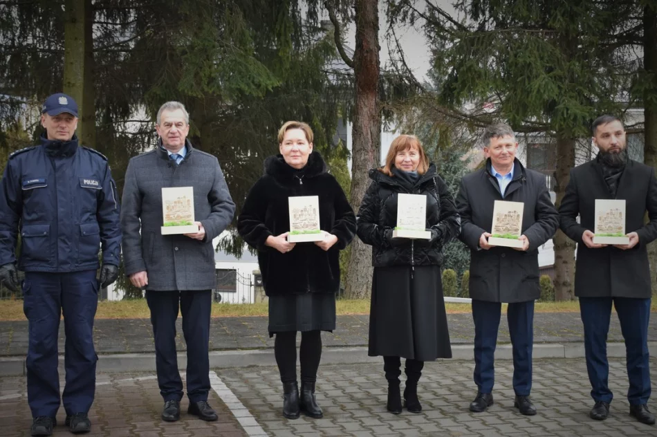 Trzy nowe radiowozy limanowskiej policji - wśród nich dwa nieoznakowane - zdjęcie 9