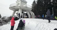 Złaz turystyczny w zimowej scenerii - zdjęcie 4