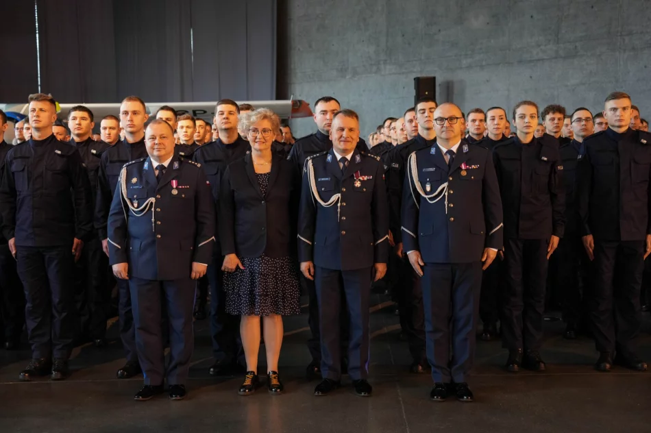 Ślubowanie nowych funkcjonariuszy - trzech rozpocznie służbę u nas - zdjęcie 5