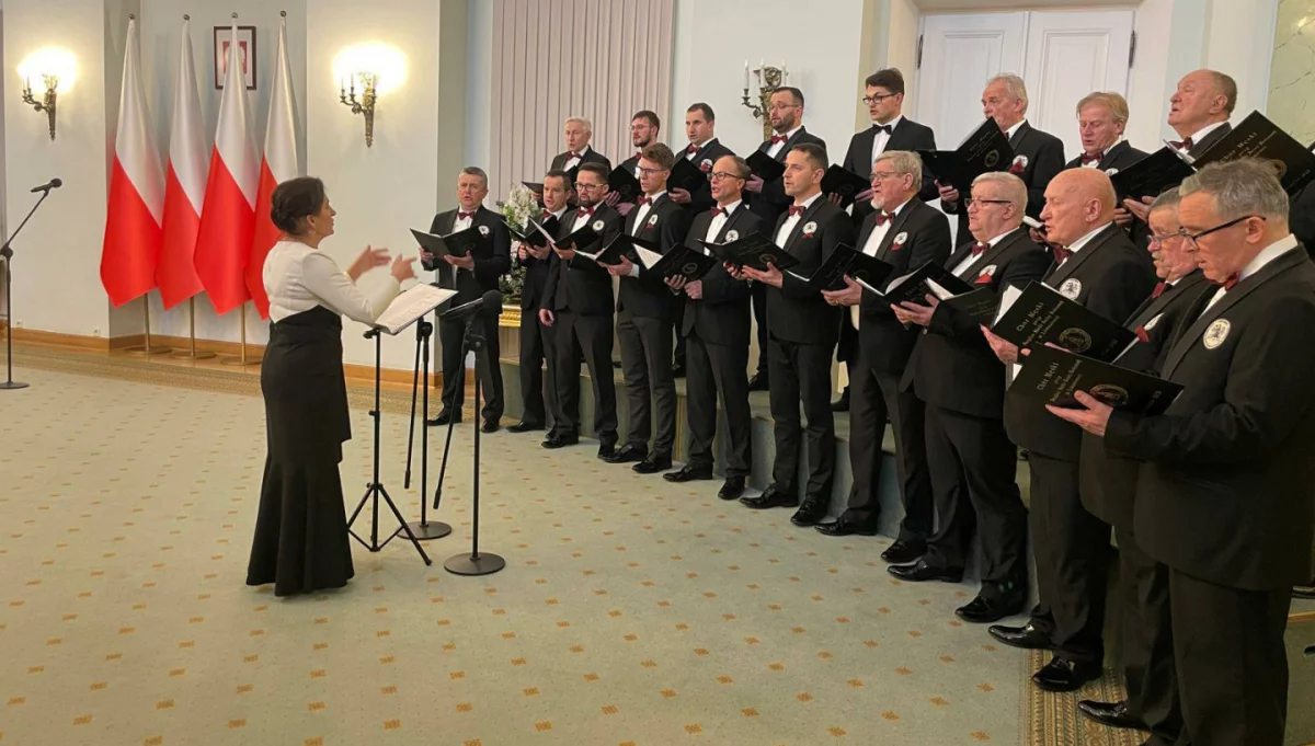 Chór Męski działający przy Bazylice Matki Boskiej Bolesnej w Pałacu Prezydenckim