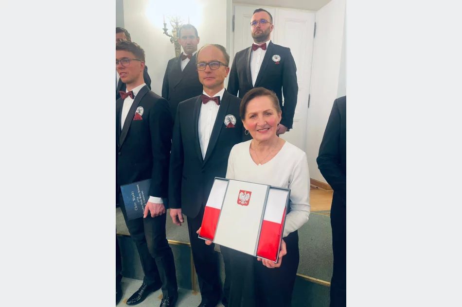 Chór Męski działający przy Bazylice Matki Boskiej Bolesnej w Pałacu Prezydenckim - zdjęcie 9