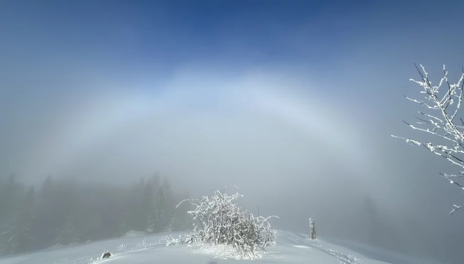 Biała tęcza zaobserwowana w Gorcach - zdjęcie 1