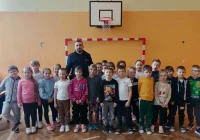 Policjanci z Limanowszczyzny dbają o bezpieczne ferie - zdjęcie główne
