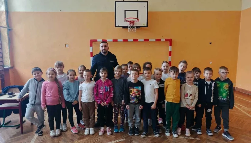Policjanci z Limanowszczyzny dbają o bezpieczne ferie - zdjęcie 1