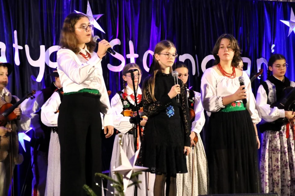 Jubileusz 25-lecia dziecięcego zespołu regionalnego (ZDJĘCIA) - zdjęcie 9