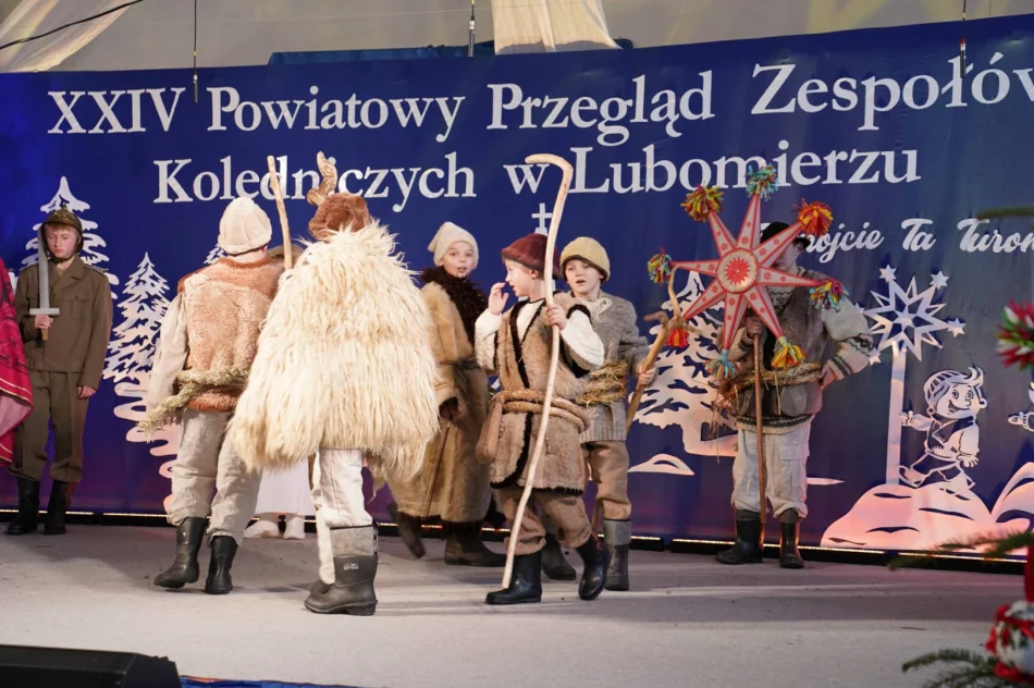 Powiatowy Przegląd Zespołów Kolędniczych – wyniki (ZDJĘCIA) - zdjęcie 19