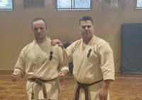 Paweł Tokarczyk w gronie czarnych pasów - zdjęcie główne