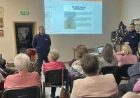 Policjanci edukują seniorów - zdjęcie główne