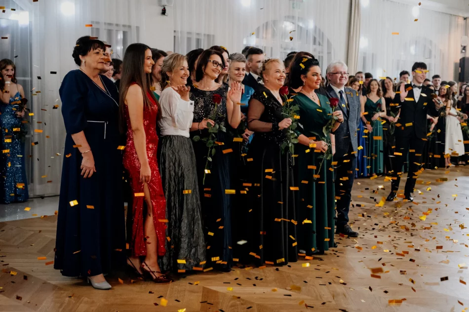 Studniówka w I LO w Limanowej w roku jubileuszu 80-lecia szkoły (ZDJĘCIA) - zdjęcie 4