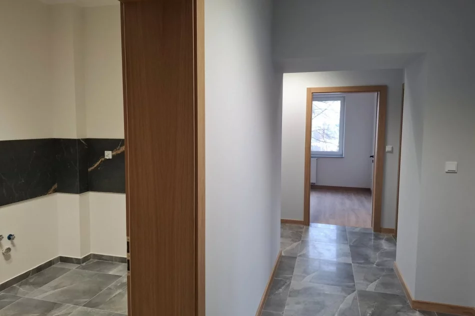 Kontrowersje wokół przebudowy urzędu – komentarze wójta i radnych - zdjęcie 11