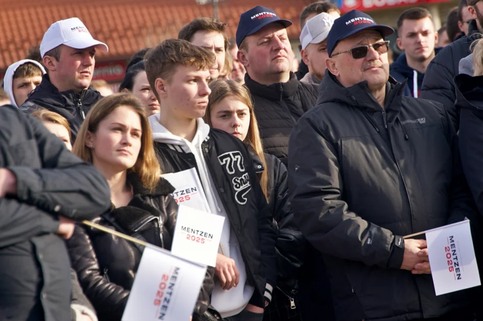 Sławomir Mentzen spotkał się z wyborcami w Limanowej (ZDJĘCIA, WIDEO) - zdjęcie 13