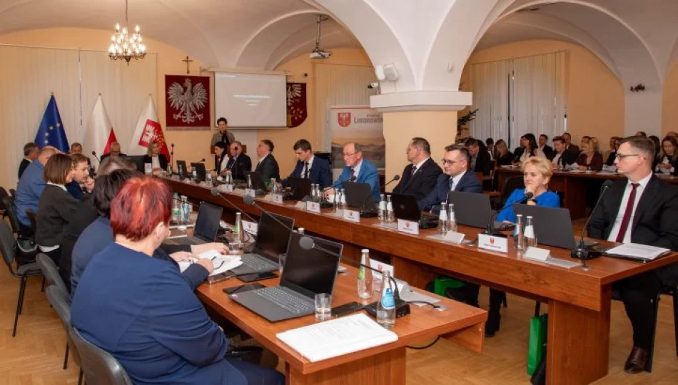 Dziś sesja Rady Powiatu - oglądaj na żywo - zdjęcie 1