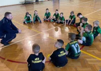 Dzielnicowy edukował dzieci na półkolonii  - zdjęcie główne