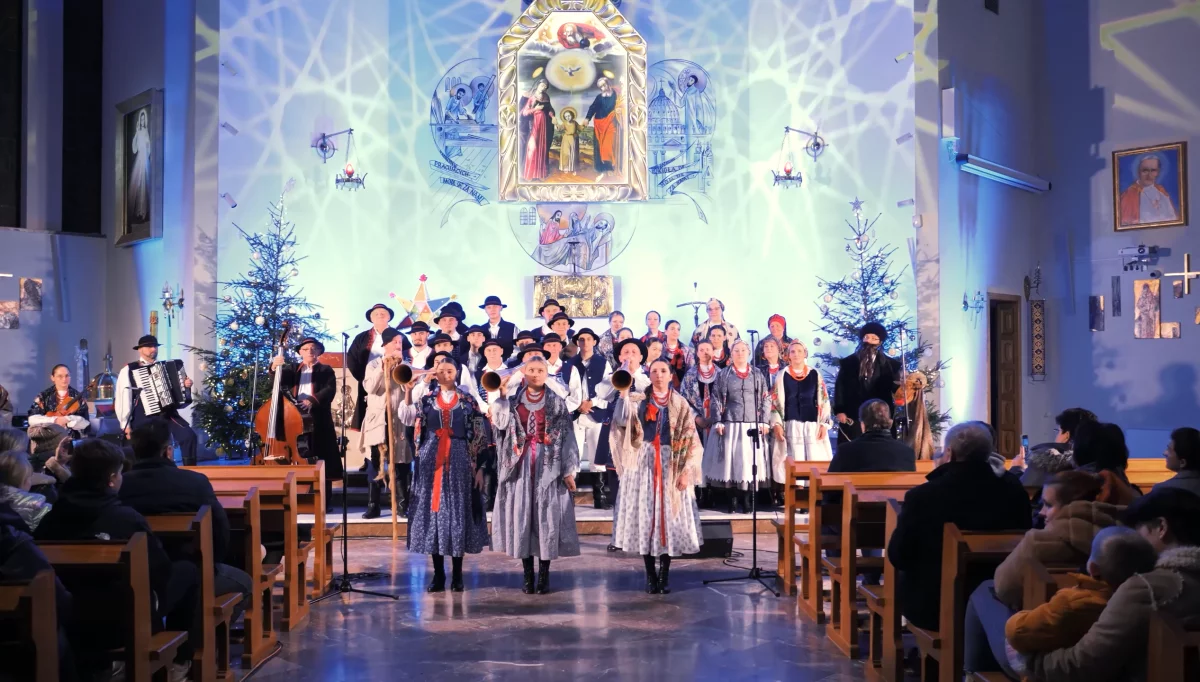 Koncert kolęd i pastorałek w wykonaniu zespołu "Starowiejski Hyr" (WIDEO)