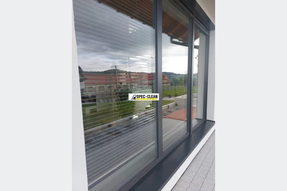 Mycie okien, witryn, przeszkleń, sprzątanie po budowie, remoncie, biur, mieszkań, domów, kompleksowa usługa, faktura - zdjęcie 7