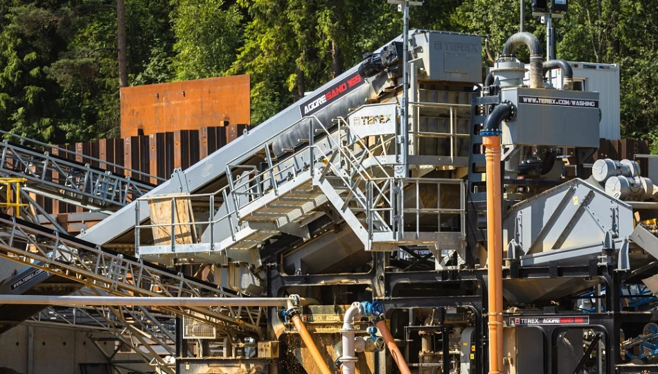 Nowoczesne technologie w kruszeniu i przesiewaniu materiałów budowlanych - zdjęcie 1