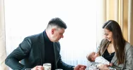 Marszałek Małopolski odwiedził pierwszego noworodka - zdjęcie 3