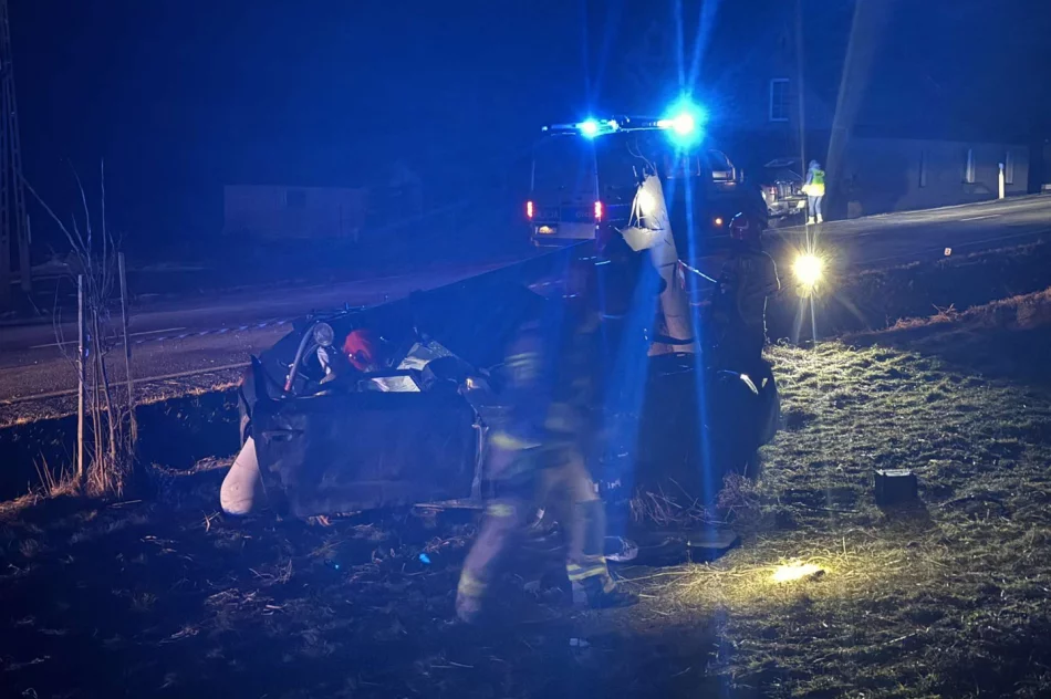 Tragedia podczas wyprzedzania na DK 28 - kierowca samochodu zmarł na miejscu - zdjęcie 7
