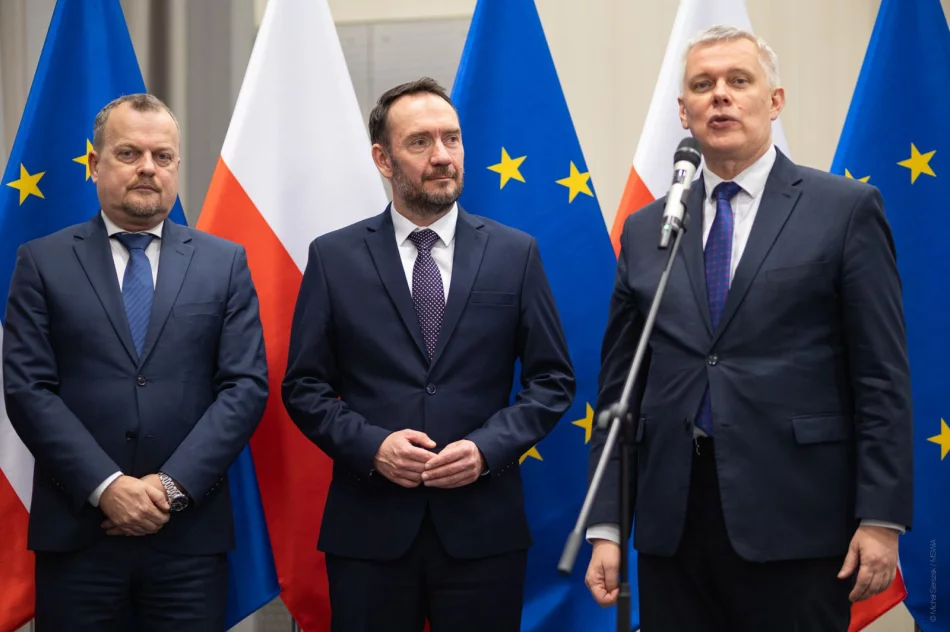 Nowa gmina już “na papierze” - minister Siemoniak wręczył akty nadania - zdjęcie 2