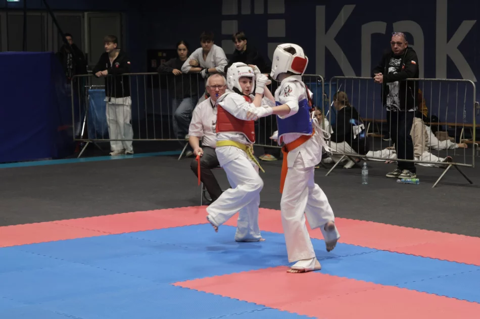Pierwsze zawody w 2025 roku i 9 medali karateków ARS Limanowa – JONIEC Team - zdjęcie 20