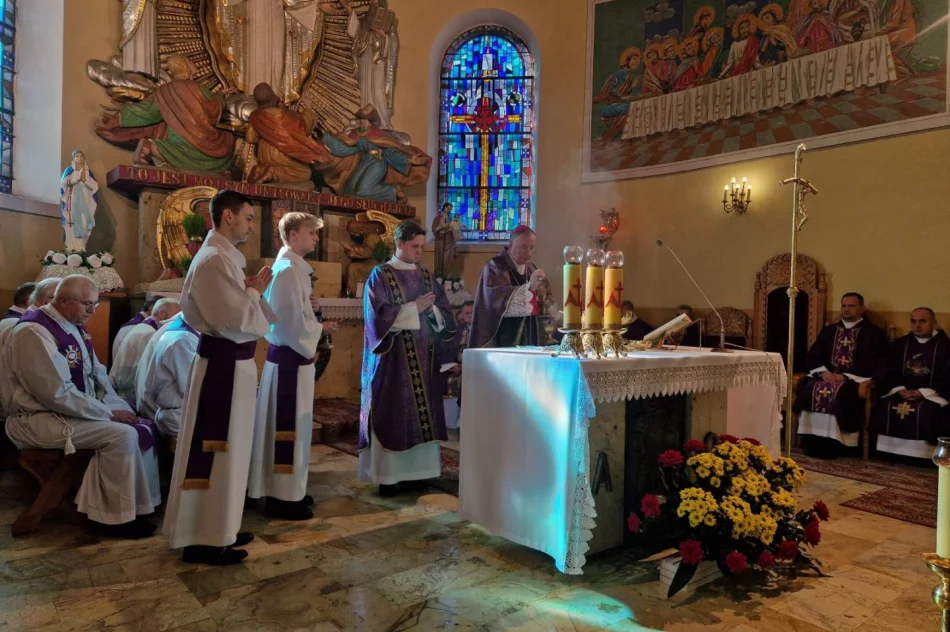 Ostatnie pożegnanie ks. prałata Kazimierza Pacha (ZDJĘCIA) - zdjęcie 3