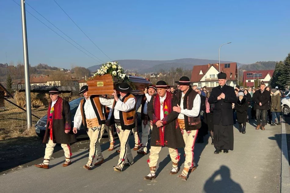 Ostatnie pożegnanie ks. prałata Kazimierza Pacha (ZDJĘCIA) - zdjęcie 4