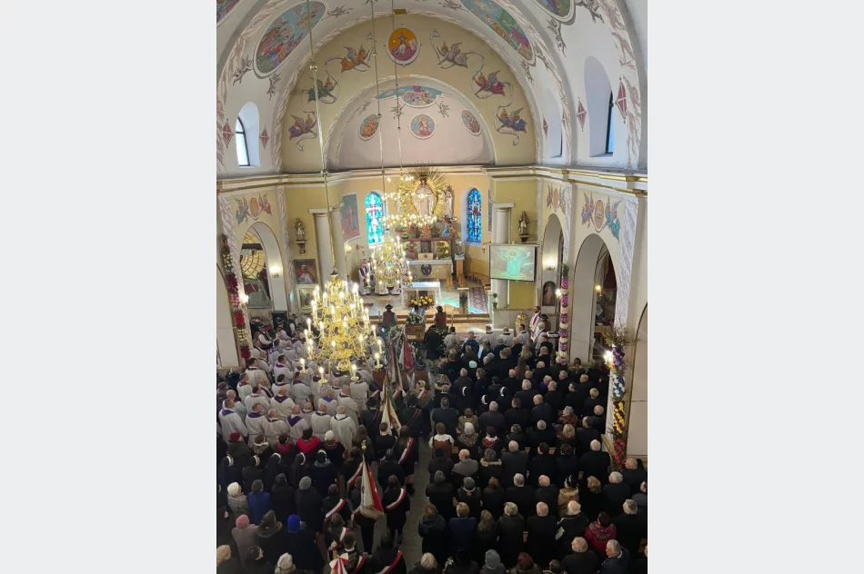 Ostatnie pożegnanie ks. prałata Kazimierza Pacha (ZDJĘCIA) - zdjęcie 10