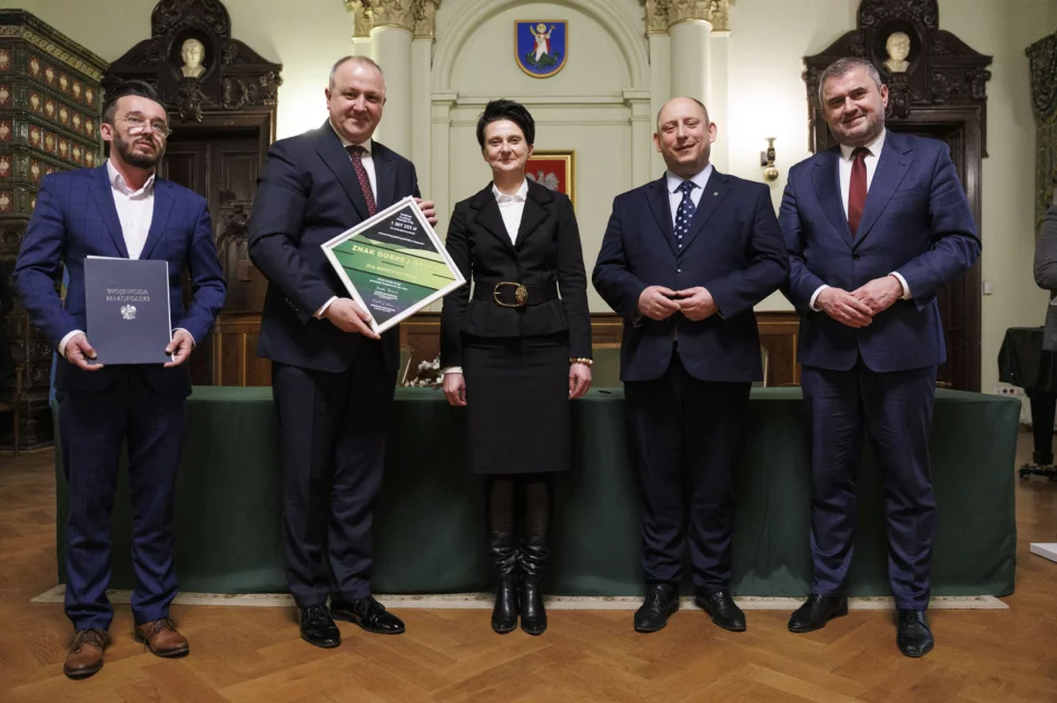 Podpisanie umów na dofinansowanie remontów dróg  - zdjęcie 6