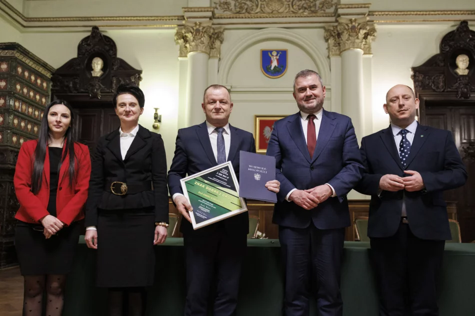 Podpisanie umów na dofinansowanie remontów dróg  - zdjęcie 7