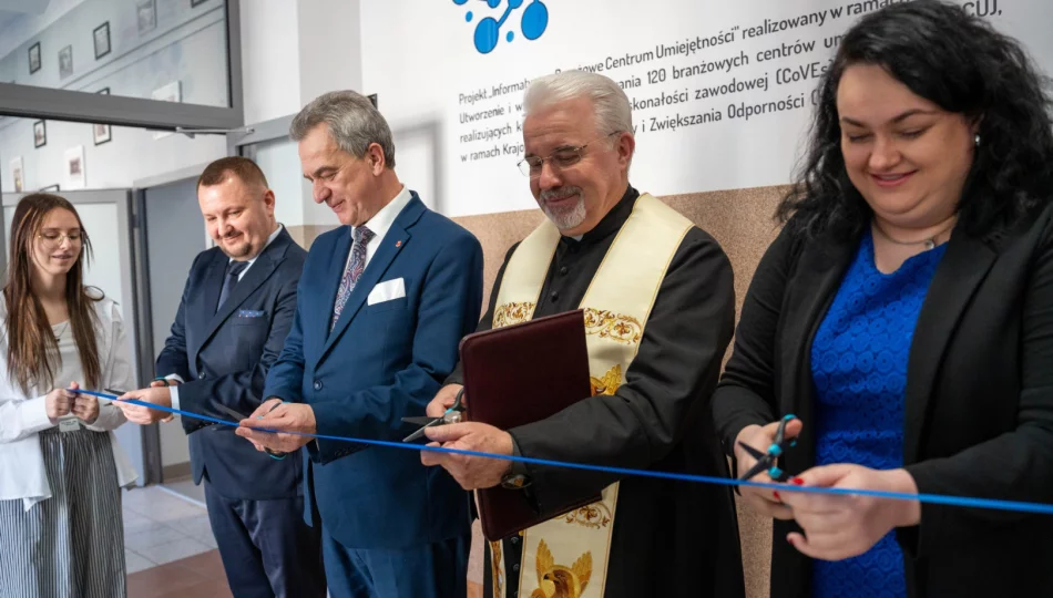 Na Limanowszczyźnie otwarto ośrodek szkoleniowy branży IT - zdjęcie 1