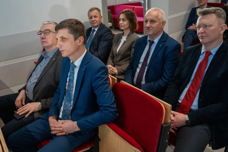 Na Limanowszczyźnie otwarto ośrodek szkoleniowy branży IT - zdjęcie 14