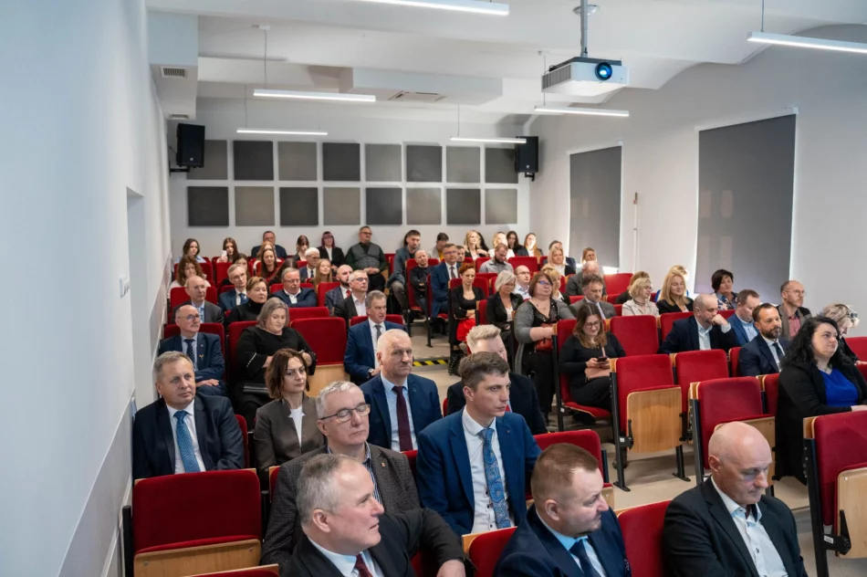 Na Limanowszczyźnie otwarto ośrodek szkoleniowy branży IT - zdjęcie 20