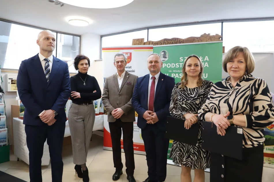Podsumowanie III edycji Powiatowego Konkursu Artystycznego CUDA NIESŁYCHANE Z PATYCZKÓW WYKONANE - zdjęcie 4