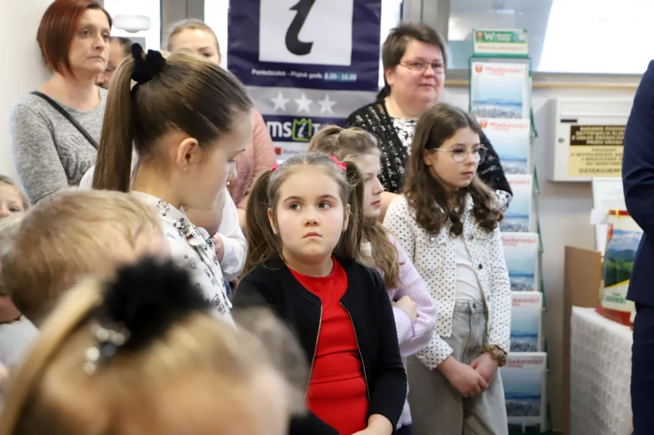 Podsumowanie III edycji Powiatowego Konkursu Artystycznego CUDA NIESŁYCHANE Z PATYCZKÓW WYKONANE - zdjęcie 10