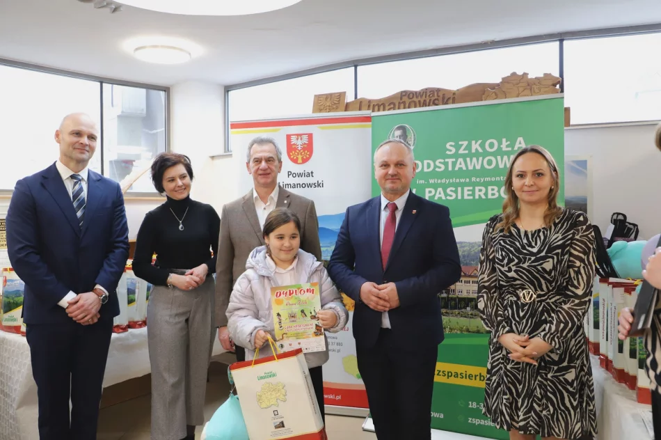 Podsumowanie III edycji Powiatowego Konkursu Artystycznego CUDA NIESŁYCHANE Z PATYCZKÓW WYKONANE - zdjęcie 12
