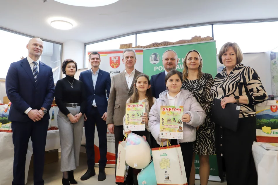 Podsumowanie III edycji Powiatowego Konkursu Artystycznego CUDA NIESŁYCHANE Z PATYCZKÓW WYKONANE - zdjęcie 13