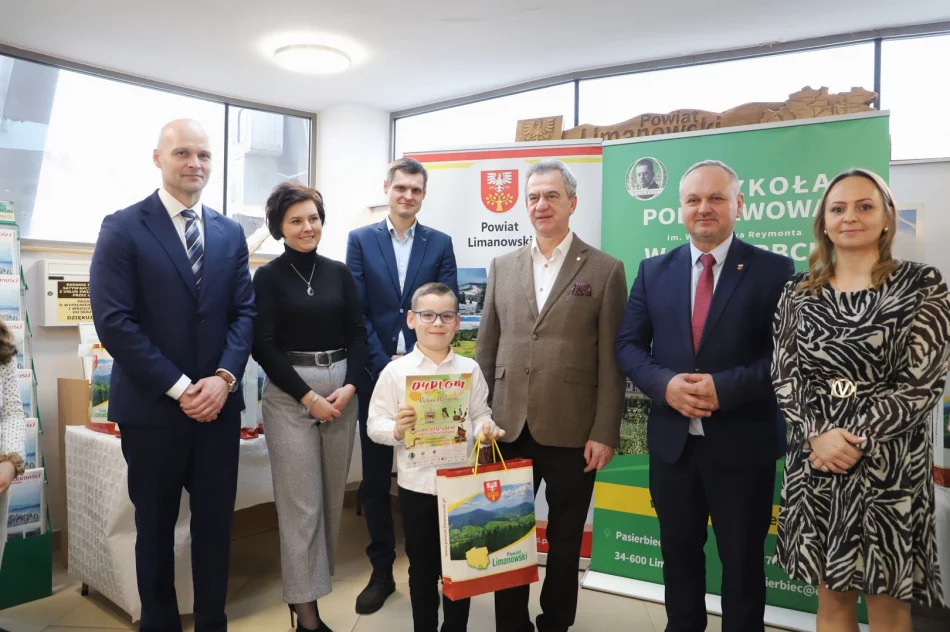 Podsumowanie III edycji Powiatowego Konkursu Artystycznego CUDA NIESŁYCHANE Z PATYCZKÓW WYKONANE - zdjęcie 15