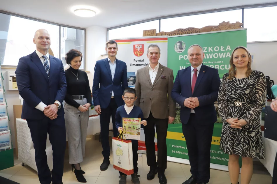 Podsumowanie III edycji Powiatowego Konkursu Artystycznego CUDA NIESŁYCHANE Z PATYCZKÓW WYKONANE - zdjęcie 18