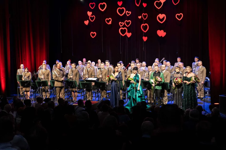Koncert Walentynkowy z okazji Święta Patrona Miasta odbył się Limanowskim Domu Kultury - zdjęcie 3