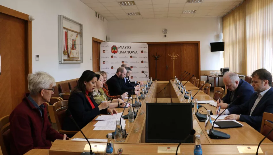 Posiedzenie Miejskiego Zespołu Zarządzania Kryzysowego w Limanowej - zdjęcie 1