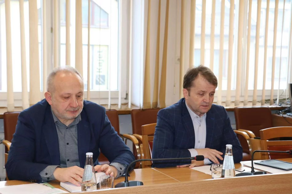 Posiedzenie Miejskiego Zespołu Zarządzania Kryzysowego w Limanowej - zdjęcie 7