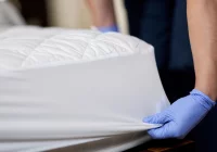 Prześcieradło z gumką czy bez? Praktyczny przewodnik - zdjęcie główne