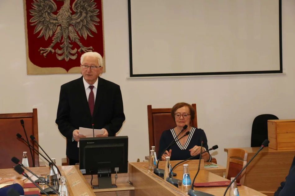​Pierwsze posiedzenie Miejskiej Rady Seniorów (ZDJĘCIA) - zdjęcie 2