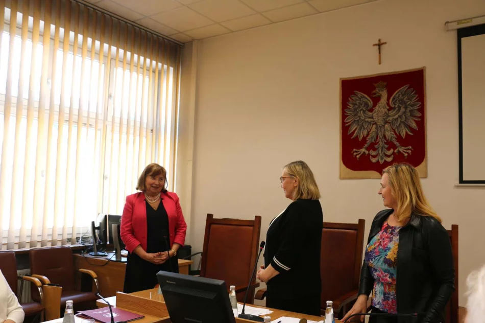 ​Pierwsze posiedzenie Miejskiej Rady Seniorów (ZDJĘCIA) - zdjęcie 13