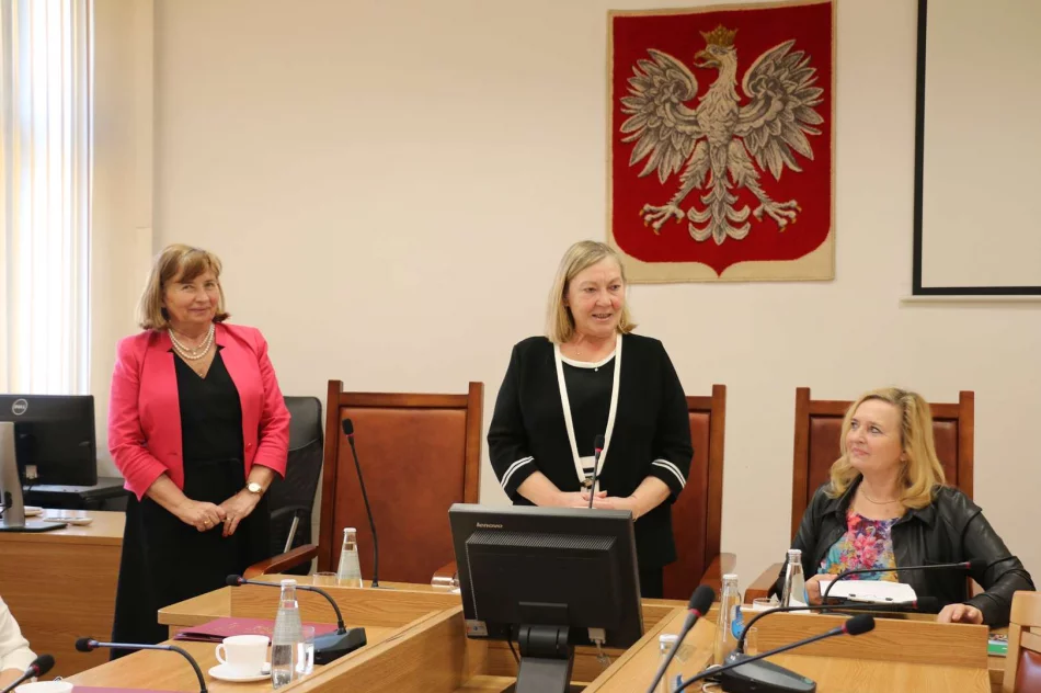 ​Pierwsze posiedzenie Miejskiej Rady Seniorów (ZDJĘCIA) - zdjęcie 14