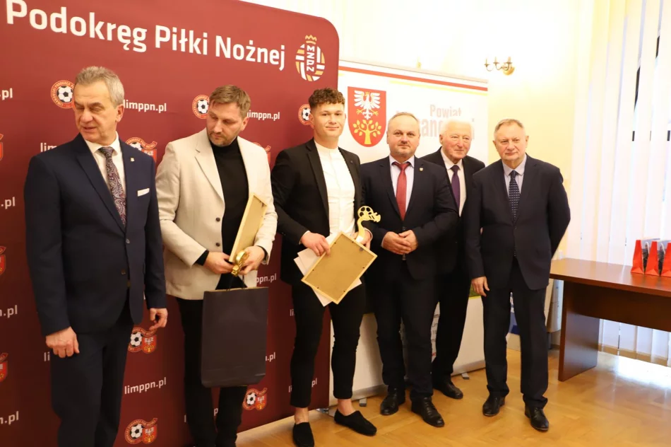 XXVII PLEBISCYT NA NAJLEPSZEGO PIŁKARZA I TRENERA ZIEMI LIMANOWSKIEJ W ROKU 2024 - zdjęcie 14