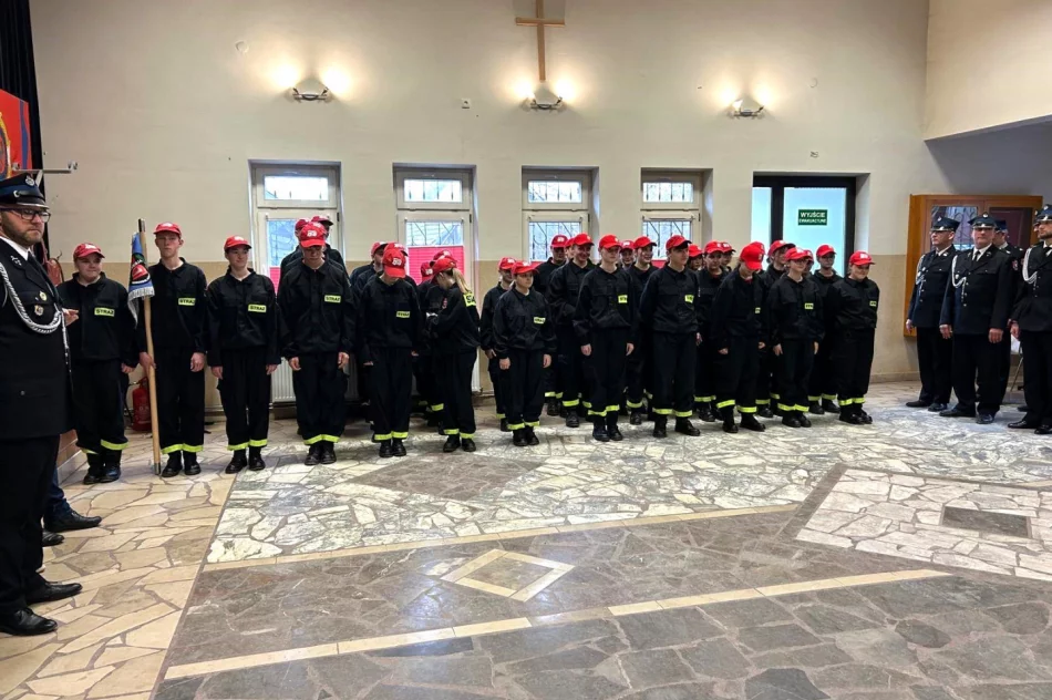 Ślubowanie Młodzieżowej Drużyny Pożarniczej w OSP Łososina Górna - zdjęcie 8